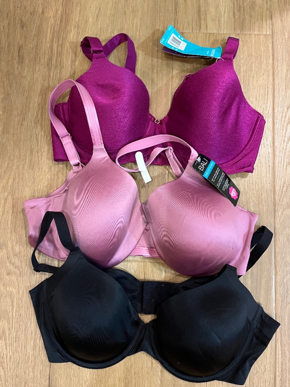 3 bras size 38C-2 new and one only worn a couple of times